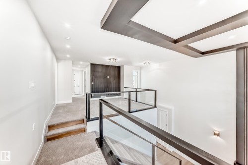 7025 Kiviaq Crescent, Edmonton, AB - Indoor Photo Showing Other Room