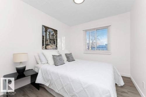 5100 53 Avenue, Stony Plain, AB - Indoor Photo Showing Bedroom