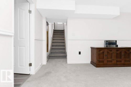 5100 53 Avenue, Stony Plain, AB - Indoor Photo Showing Other Room