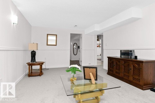 5100 53 Avenue, Stony Plain, AB - Indoor