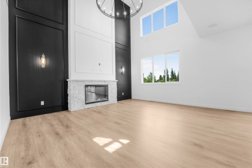 48 Grassview Crescent, Spruce Grove, AB - Indoor With Fireplace