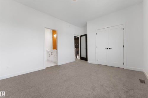 48 Grassview Crescent, Spruce Grove, AB - Indoor Photo Showing Other Room