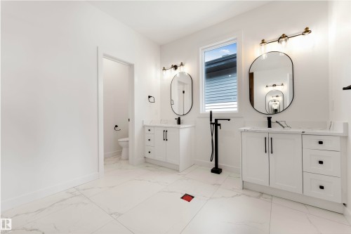 48 Grassview Crescent, Spruce Grove, AB - Indoor Photo Showing Bathroom