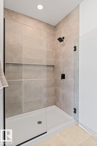 5827 Kootook Link, Edmonton, AB - Indoor Photo Showing Bathroom