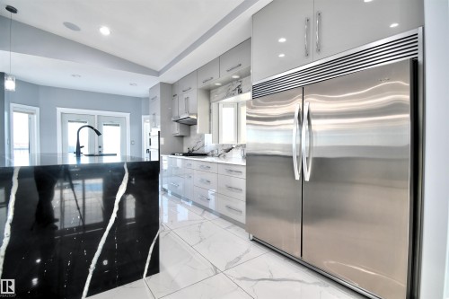 4409 44 Street, St. Paul Town, AB - Indoor Photo Showing Kitchen With Upgraded Kitchen