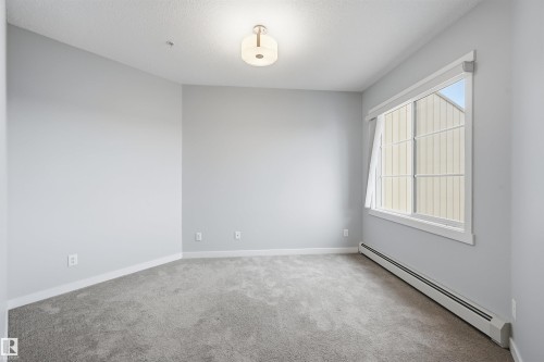 414 812 Welsh Drive, Edmonton, AB - Indoor Photo Showing Other Room