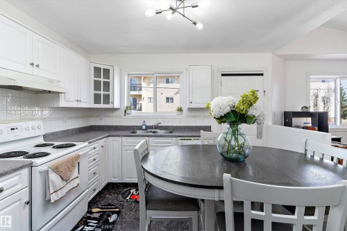 12711 128 Street, Edmonton, AB - Indoor