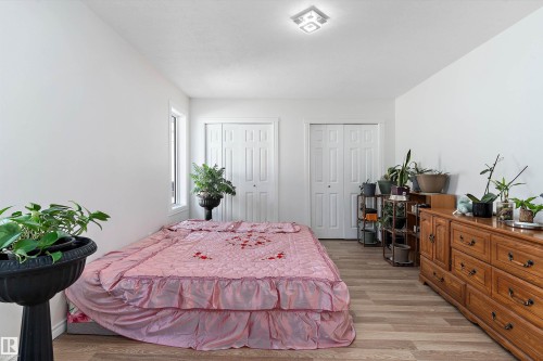12711 128 Street, Edmonton, AB - Indoor Photo Showing Bedroom