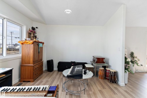 12711 128 Street, Edmonton, AB - Indoor