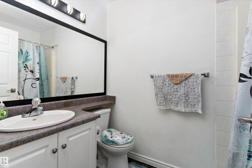 12711 128 Street, Edmonton, AB - Indoor Photo Showing Bathroom
