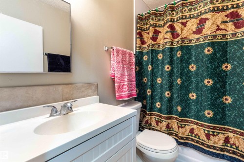 6 15431 93 Avenue, Edmonton, AB - Indoor Photo Showing Bathroom