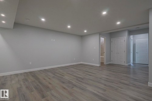 1653 Plum Circle Circle, Edmonton, AB - Indoor