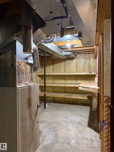 1480 Jefferys Crescent, Edmonton, AB - Indoor Photo Showing Other Room