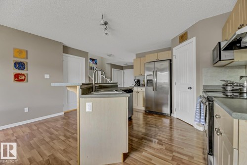 2341 29A Avenue, Edmonton, AB - Indoor Photo Showing Kitchen