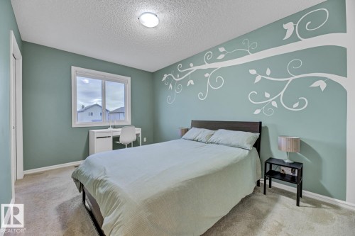 2341 29A Avenue, Edmonton, AB - Indoor Photo Showing Bedroom