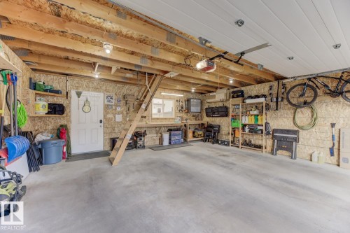 2341 29A Avenue, Edmonton, AB - Indoor Photo Showing Garage