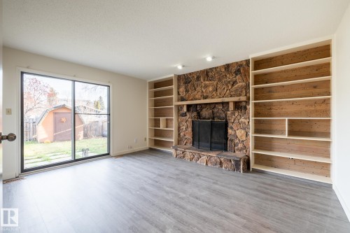 14339 122 Street, Edmonton, AB - Indoor With Fireplace