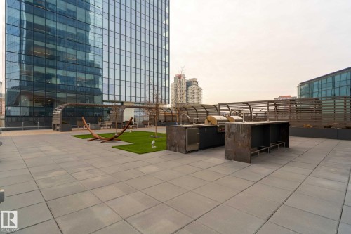 4206 10360 102 Street, Edmonton, AB - Outdoor