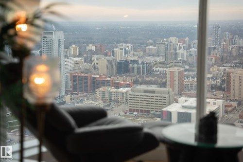 4206 10360 102 Street, Edmonton, AB - Indoor