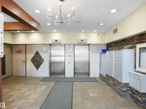 307 9710 105 Street Street, Edmonton, AB - Indoor Photo Showing Other Room