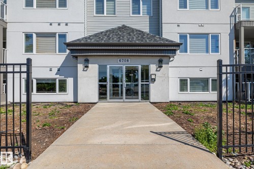 107 6708 90 Avenue, Edmonton, AB - Outdoor