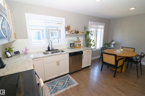 29 1508 105 Street, Edmonton, AB - Indoor