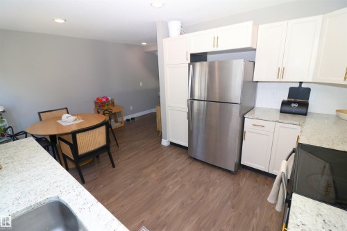 29 1508 105 Street, Edmonton, AB - Indoor