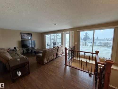 3841 62 Street Nw, Edmonton, AB - Indoor Photo Showing Living Room