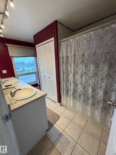 3841 62 Street Nw, Edmonton, AB - Indoor Photo Showing Other Room