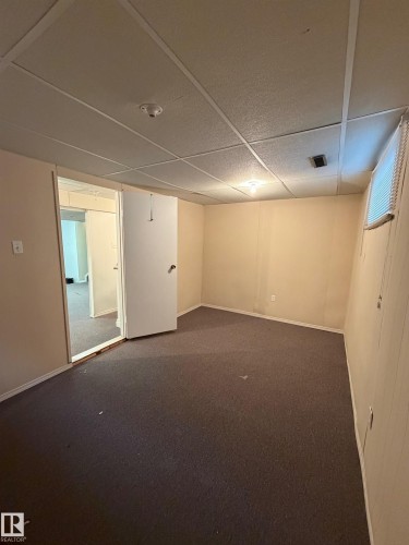 3841 62 Street Nw, Edmonton, AB - Indoor