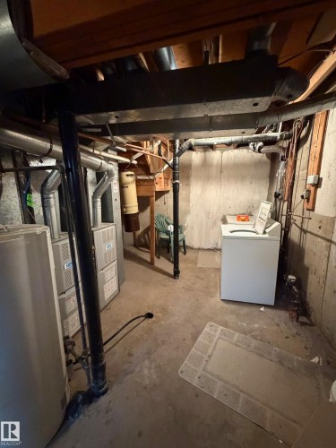 3841 62 Street Nw, Edmonton, AB - Indoor Photo Showing Basement