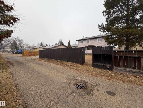 3841 62 Street Nw, Edmonton, AB - Outdoor
