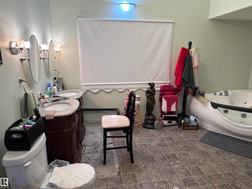 673001A Rge Road 215, Rural Athabasca County, AB - Indoor Photo Showing Bathroom