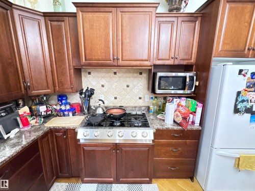 673001A Rge Road 215, Rural Athabasca County, AB - Indoor Photo Showing Kitchen
