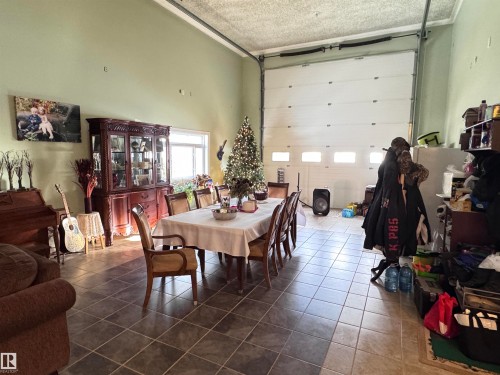 673001A Rge Road 215, Rural Athabasca County, AB - Indoor Photo Showing Dining Room