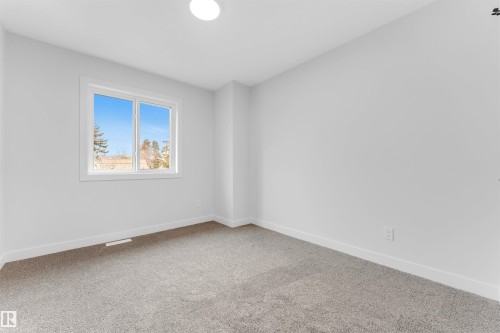 7934 77 Avenue, Edmonton, AB - Indoor Photo Showing Other Room