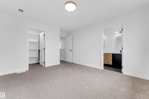 7934 77 Avenue, Edmonton, AB - Indoor Photo Showing Other Room