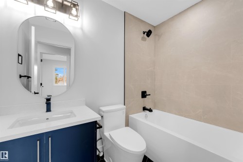 7934 77 Avenue, Edmonton, AB - Indoor Photo Showing Bathroom