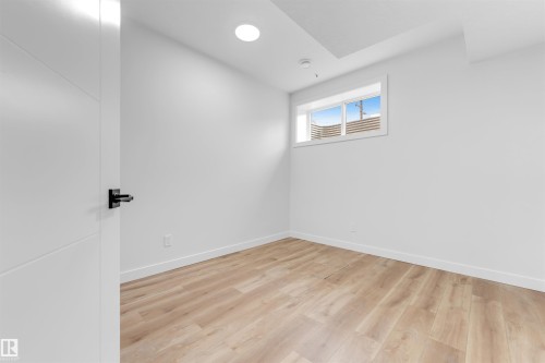 7934 77 Avenue, Edmonton, AB - Indoor Photo Showing Other Room
