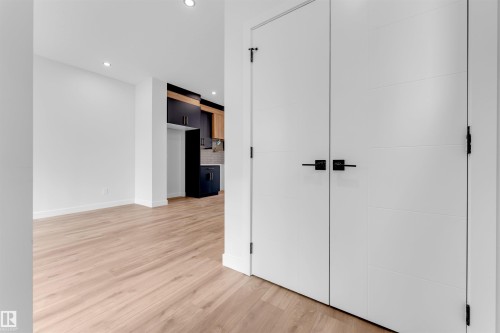 7934 77 Avenue, Edmonton, AB - Indoor Photo Showing Other Room