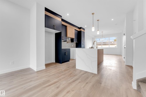 7934 77 Avenue, Edmonton, AB - Indoor Photo Showing Kitchen