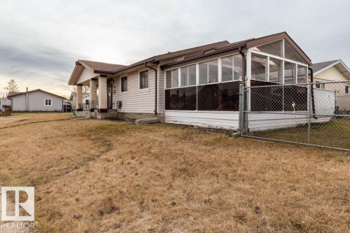 15224 117 Street, Edmonton, AB - Outdoor