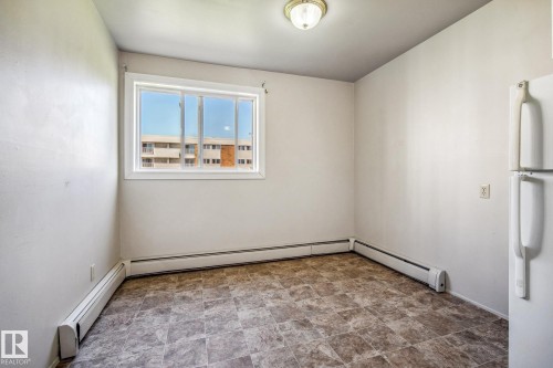 22 11265 31 Avenue, Edmonton, AB - Indoor Photo Showing Other Room