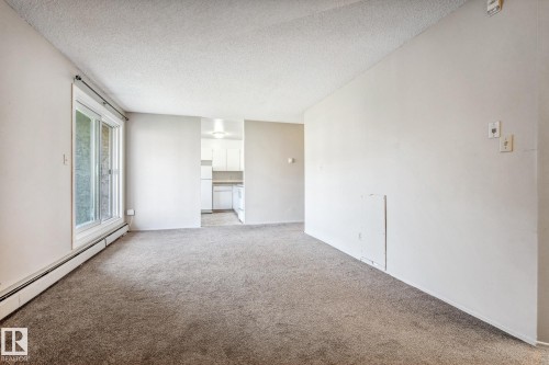 22 11265 31 Avenue, Edmonton, AB - Indoor Photo Showing Other Room