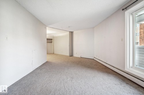 22 11265 31 Avenue, Edmonton, AB - Indoor Photo Showing Other Room