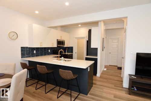 33 1910 Collip View, Edmonton, AB - Indoor