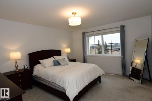 33 1910 Collip View, Edmonton, AB - Indoor Photo Showing Bedroom
