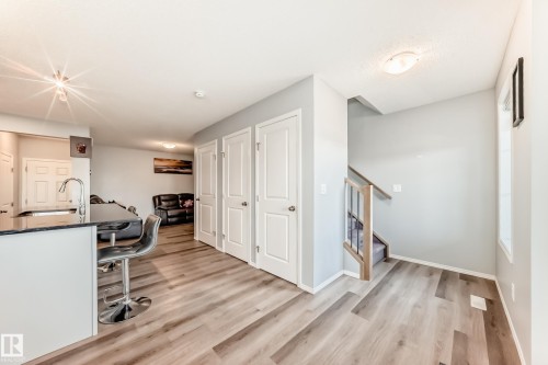 1002 Stillwater Boulevard, Edmonton, AB - Indoor