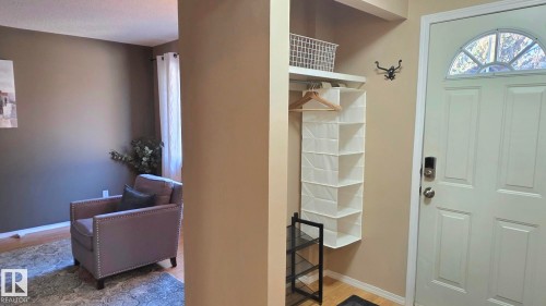 Edmonton, AB - Indoor Photo Showing Other Room