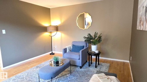 117 Londonderry Square, Edmonton, AB - Indoor